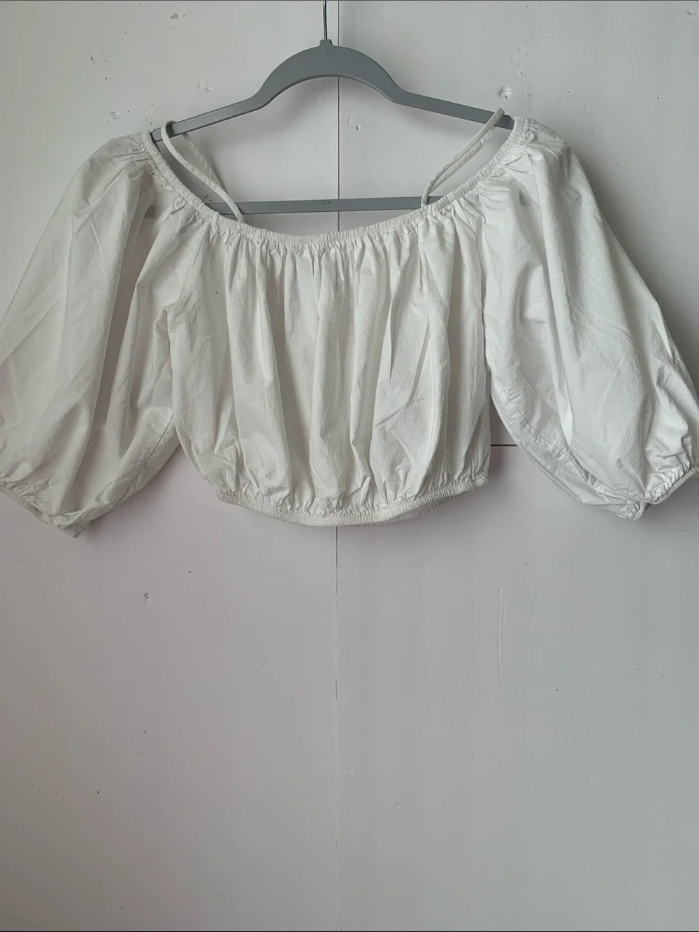 Zara White Off-the-Shoulder Puff Sleeve Crop Top Size S